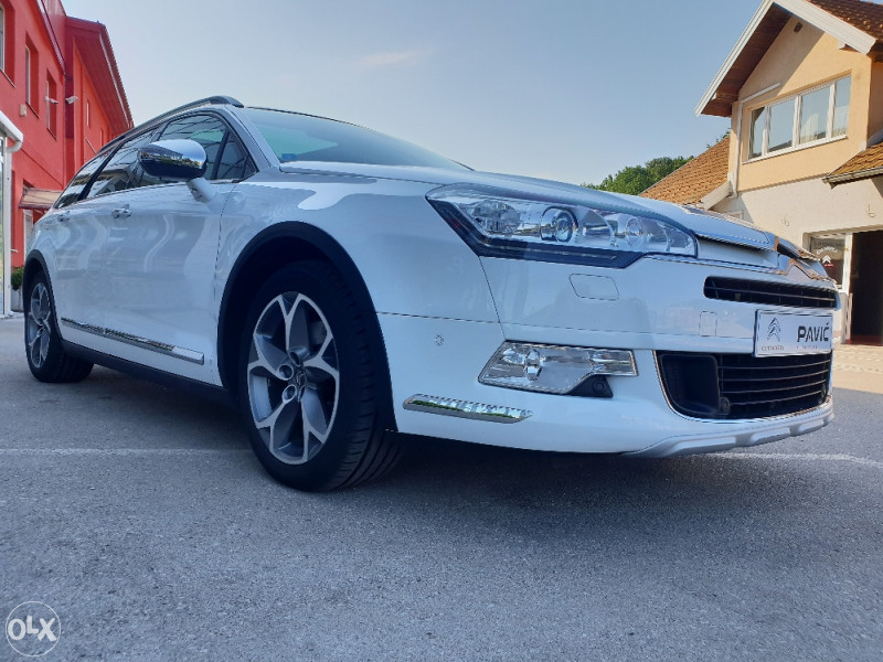Citroen C5 CrossTourer 2.2HDi 16V 205