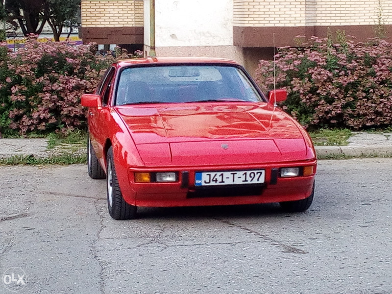 Porsche 924