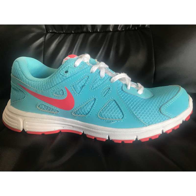 nike revolution zenske