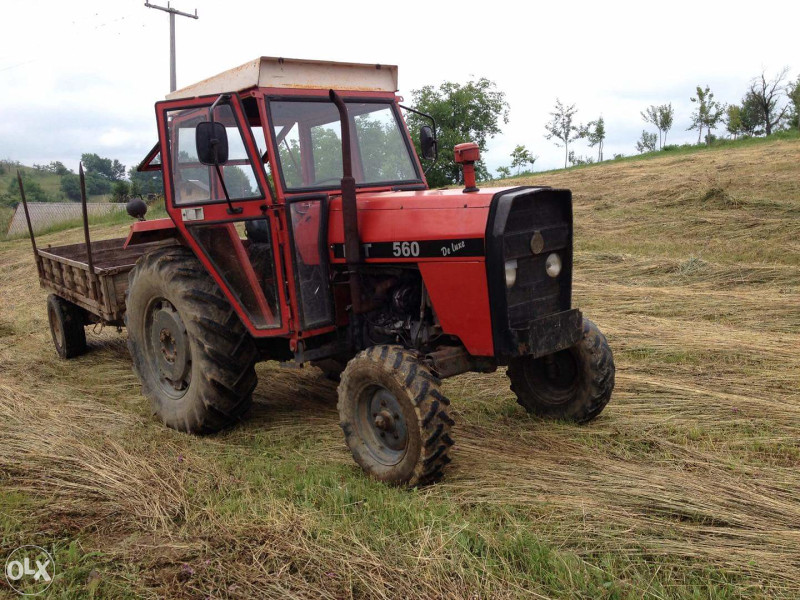 Traktor imt 560