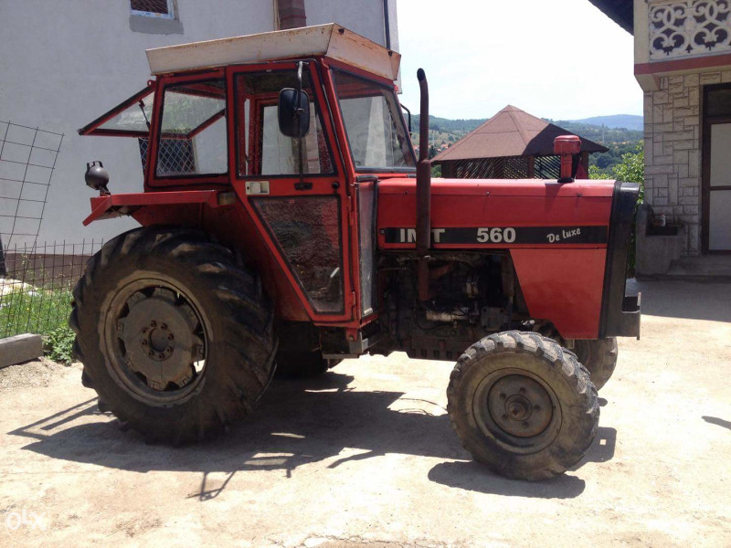 Traktor imt 560