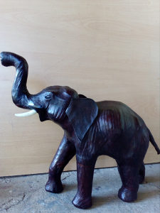 FIGURA SLON KOŽNI,, FENG SHUI,,