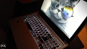 Laptop i5 ACER V5 15.6" Touch Screen