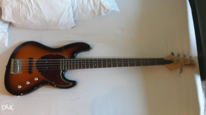 Bas gitara hamer