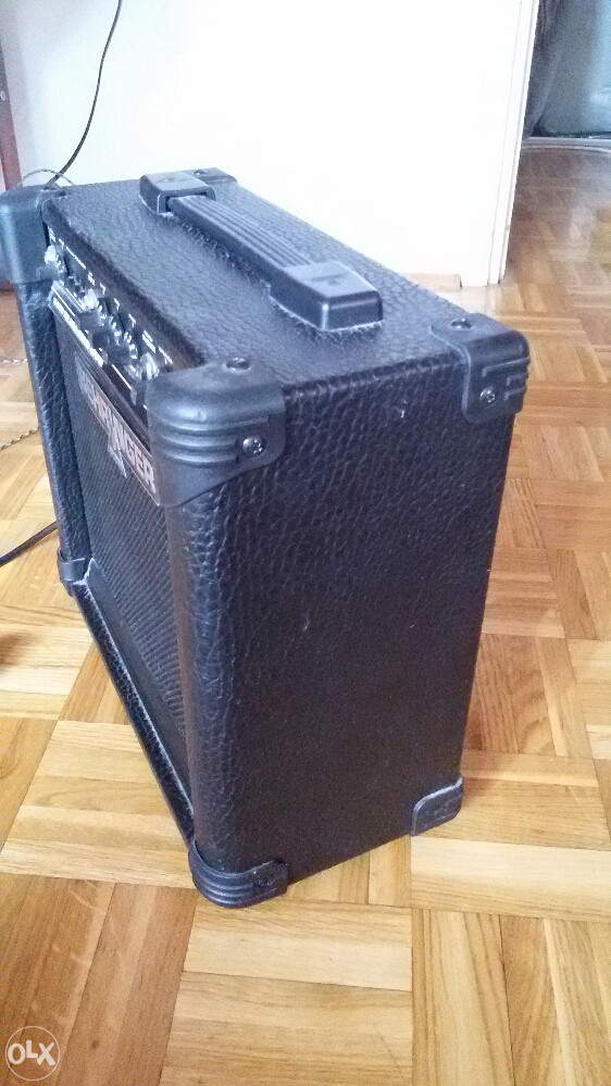 Behringer Pojačalo Za Gitaru