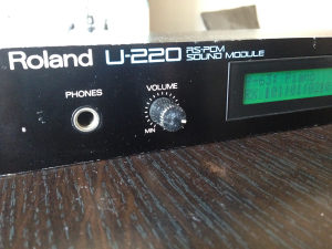 Roland sound module U-220
