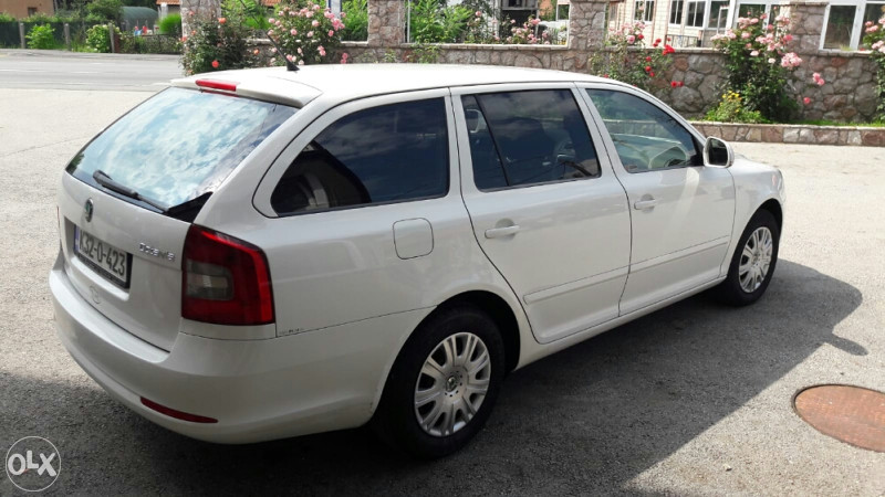 RENT A CAR ŽIVINICE 062/259-300