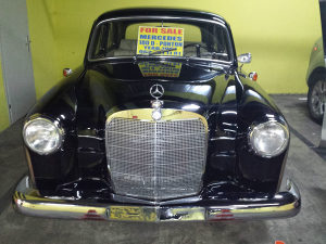 MERCEDES 180 D PONTON OLDTIMER