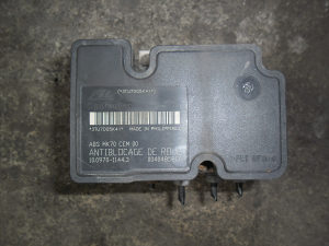 Peugeot 207 VTI 1.6 BENZIN ABS 065/729-180