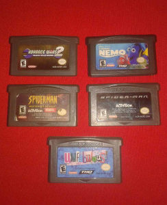 Nintendo Game Boy Advance DS lite četiri igre