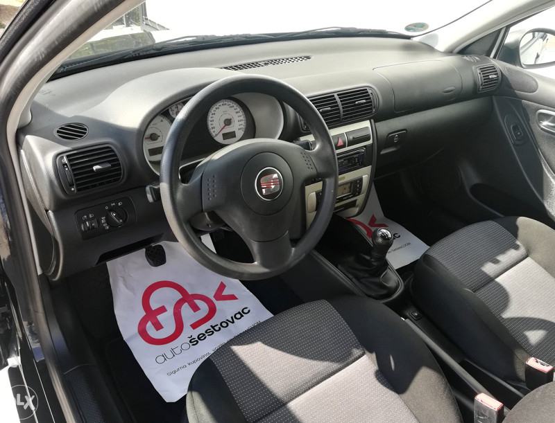 SEAT LEON 1.9 TDI  74KW 2006g.