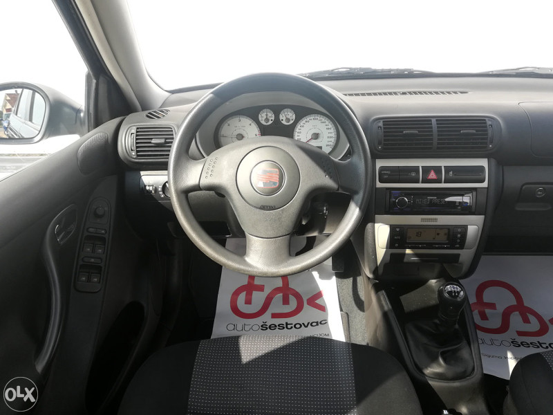 SEAT LEON 1.9 TDI  74KW 2006g.
