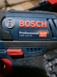 Aku bušilica Bosch 12v