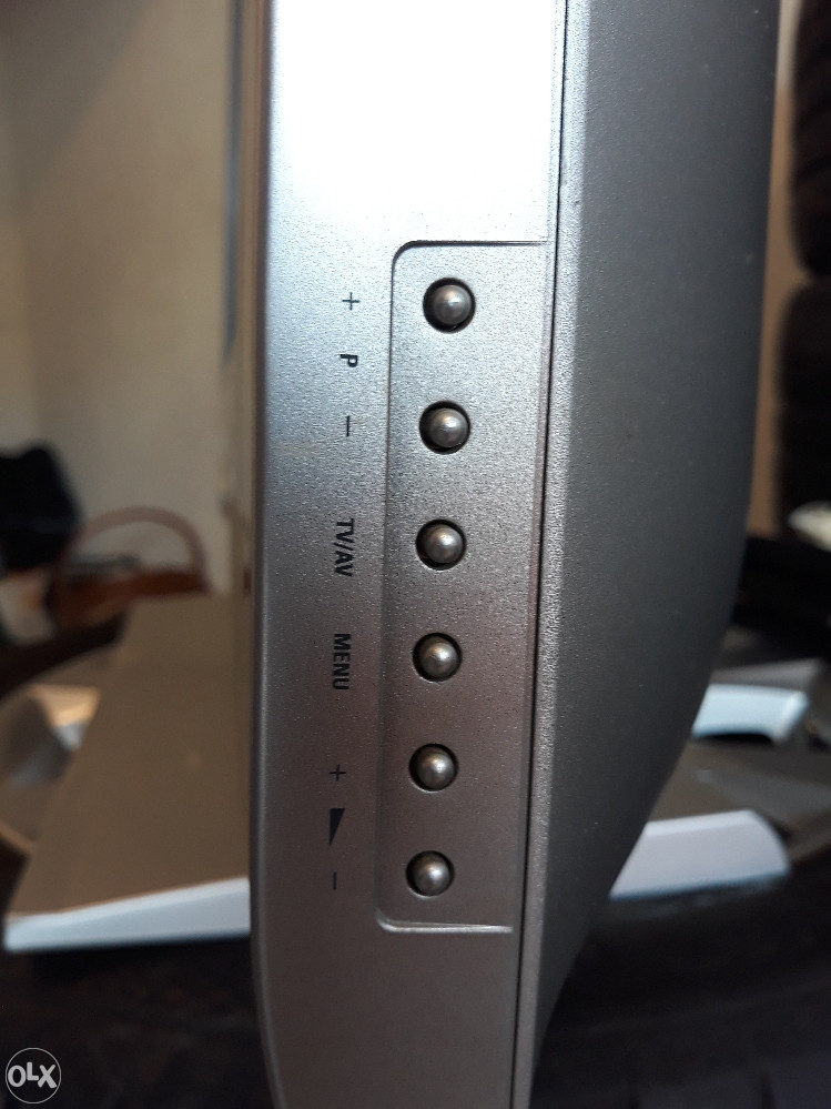 TV 32" LCD GRUNDIG Lenaro 32 lxw 82-7635 connect 81cm