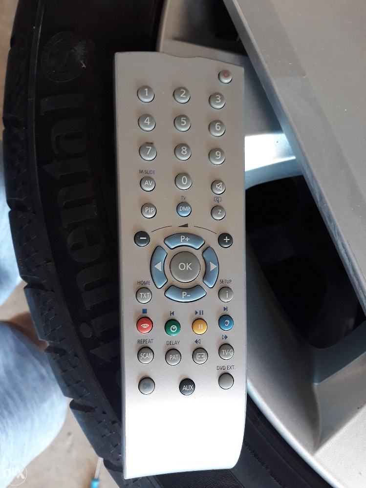 TV 32" LCD GRUNDIG Lenaro 32 lxw 82-7635 connect 81cm