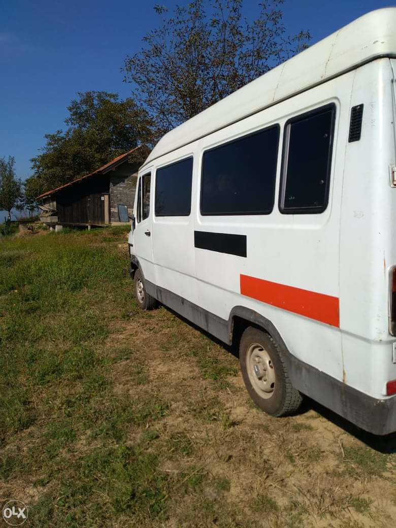Kombi Mercedes.