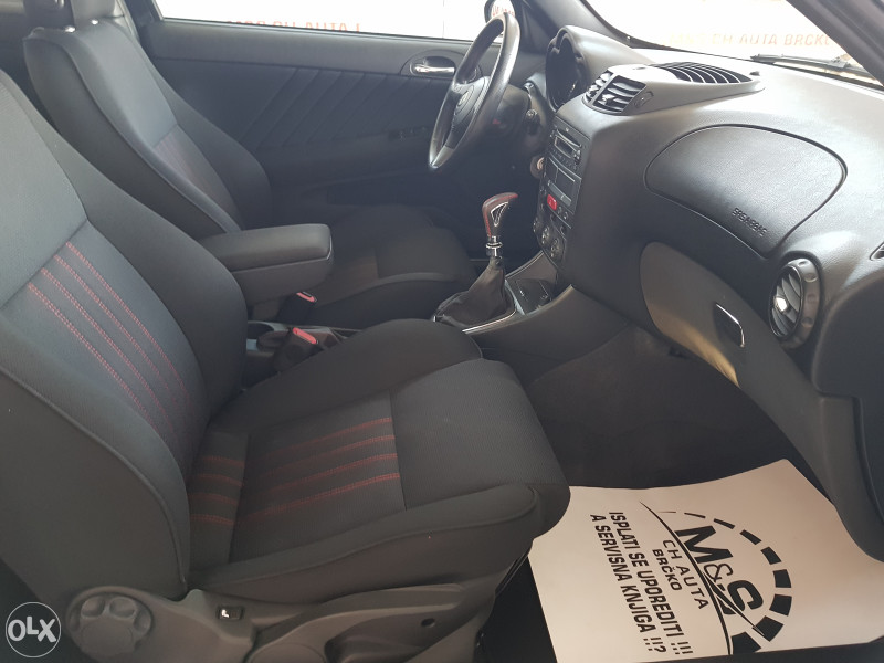 Alfa Romeo 147 1.9 JTD Q2