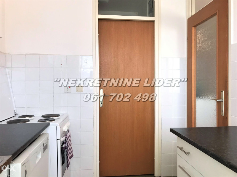 Lijep dvosoban stan 60m2, Slavinovići