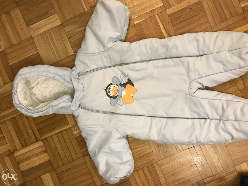 Skafander za bebe 6-9 mjeseci C&A