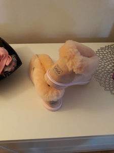 UGG Cizme