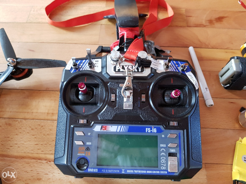 Racing drone - trkači dron