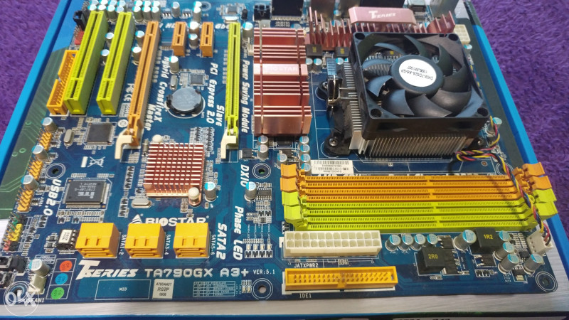 Matična ploča Biostar TA790GX A3+,poklon AMD